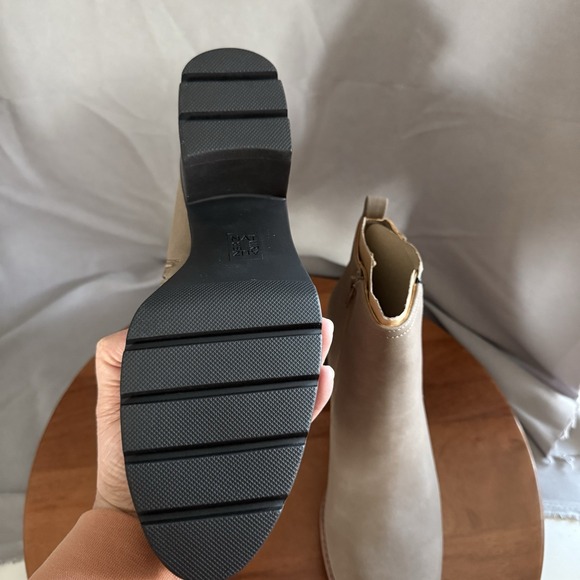 Naturalizer Womens Madalynn Gore Chelsea Boots  11 Medium Water Repellant NEW - Picture 8 of 15